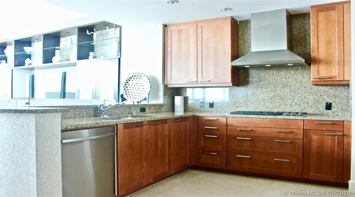 10295Collins13.jpg