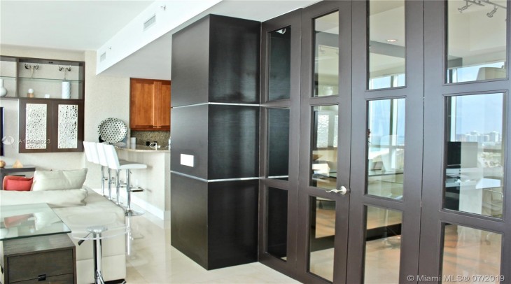 10295Collins9.jpg