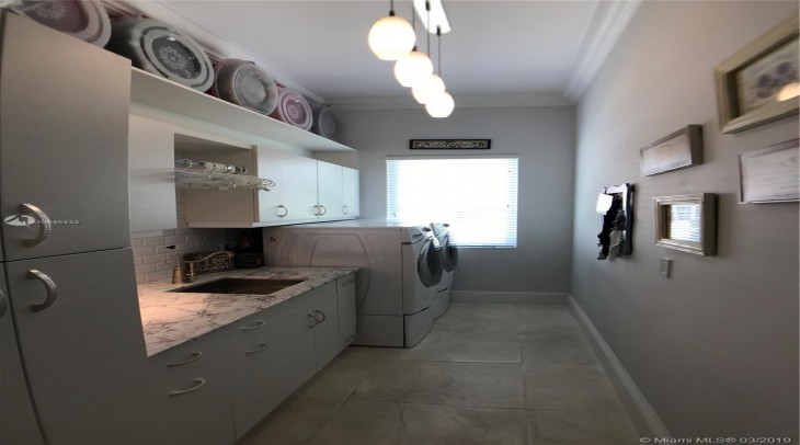 8020SW57thAve7.jpg